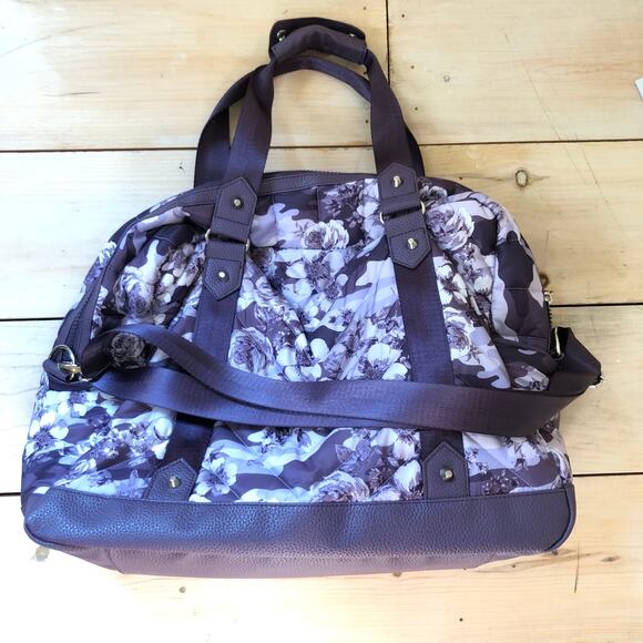 Cynthia Rowley EUC Women's Large Quilted Purple Floral Camo Weekender Bag - Picture 6 of 14
